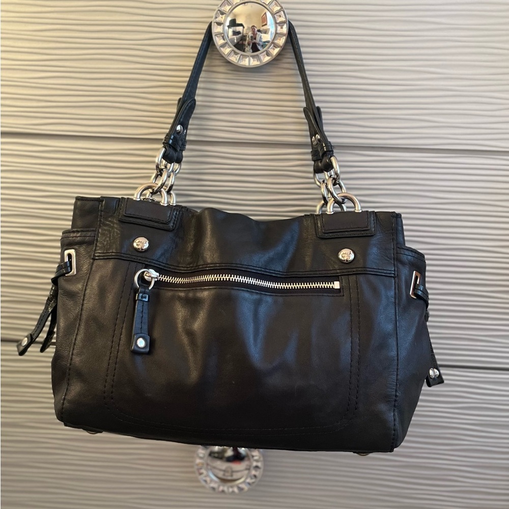 Coach Black Leather Vintage Shoulder Bag with Silver Accents . - Picture 3 of 16